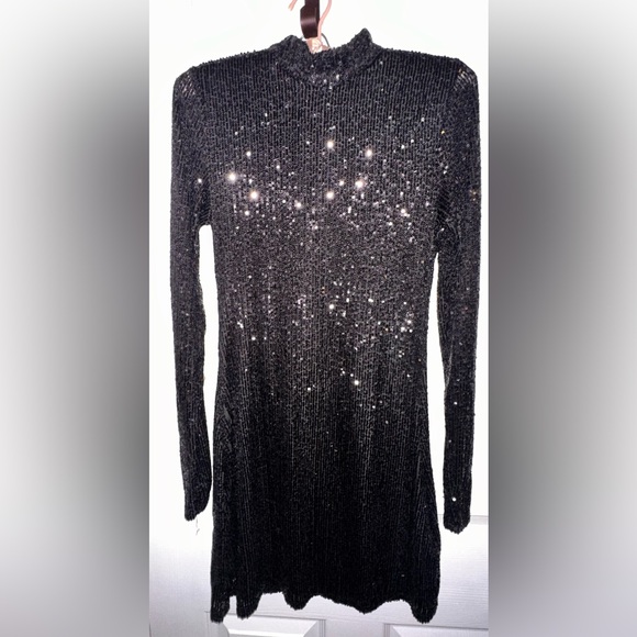 Abercrombie & Fitch Long Sleeve Sequin Mockneck Mini - Picture 10 of 16